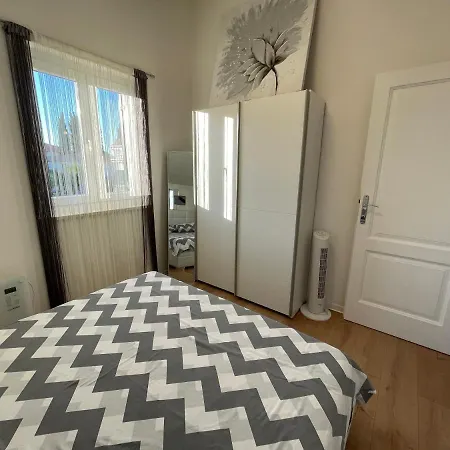 New Chic Apartment
