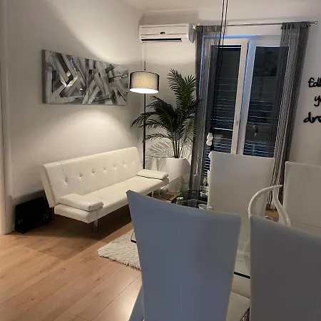 New Chic Apartman